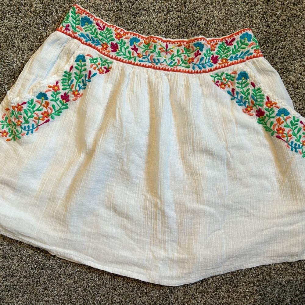 Spiaggia Dolce size small Embroidered White Skirt